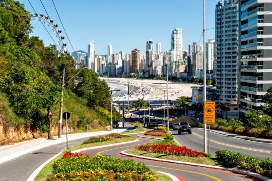 Balneário Camburiú - Foto 4